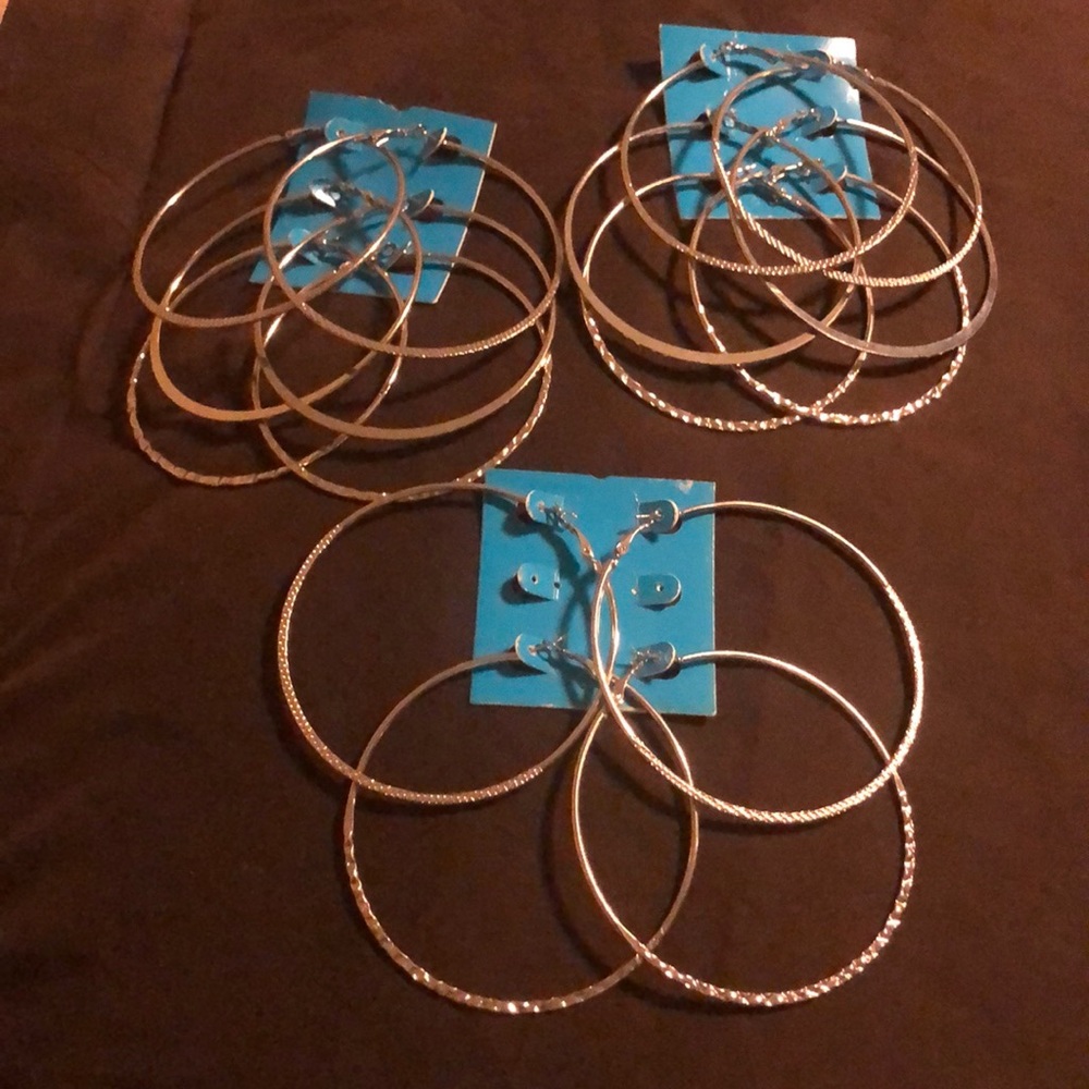 Silver fashion earring.